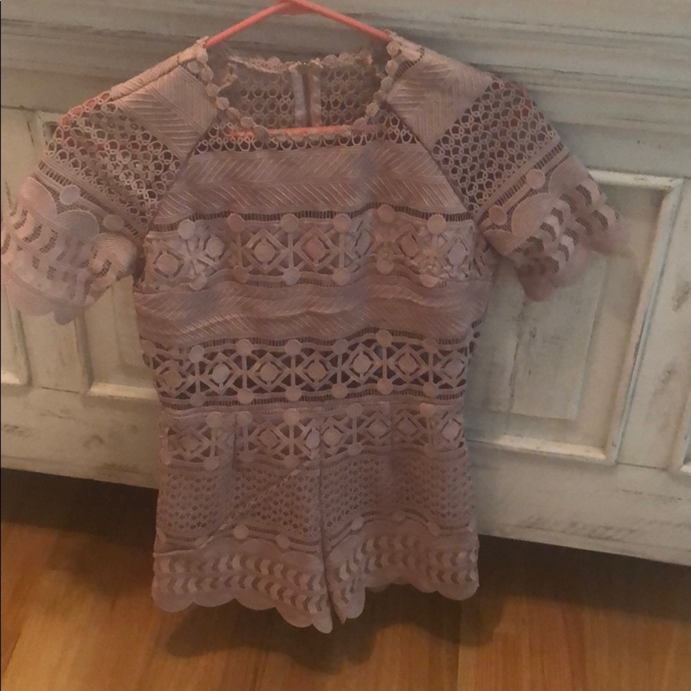 SAYLOR LACE ROMPER - Picture 2 of 4